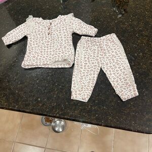Nicole Miller White and Dusty Rose Leopard Baby Lounge Set
